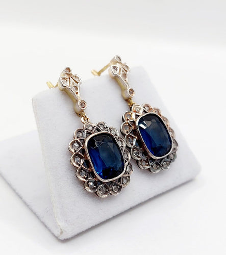Boucles d'oreilles Dormeuses marguerite anciennes - Boucles d’oreilles en or 18k et argent 58 Facettes A07940