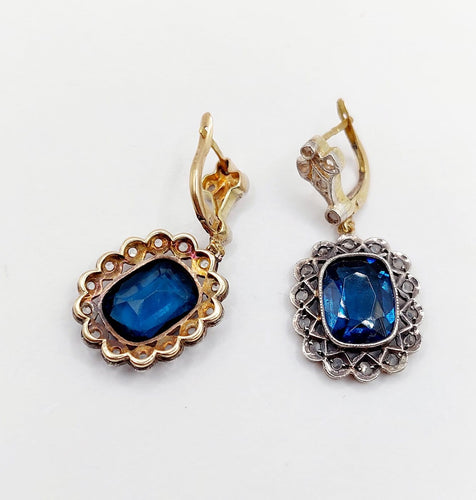 Boucles d'oreilles Dormeuses marguerite anciennes - Boucles d’oreilles en or 18k et argent 58 Facettes A07940