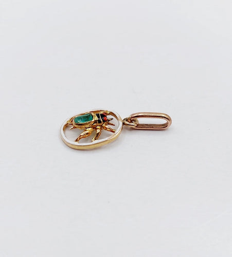 Pendentif victorien en forme d’insecte, or 18k, émeraude et émail 58 Facettes A07993