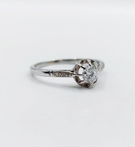 Bague solitaire Art déco en or blanc 18k et platine, diamant taille ancienne 58 Facettes A08006