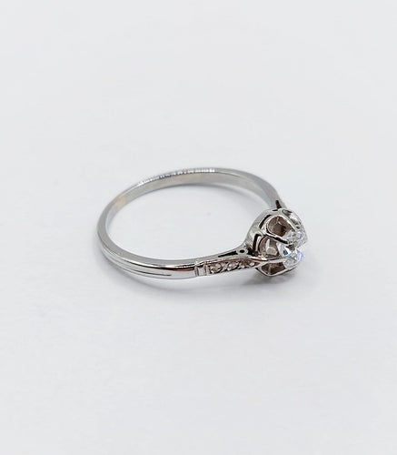 Bague solitaire Art déco en or blanc 18k et platine, diamant taille ancienne 58 Facettes A08006