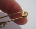 Broche Broche barrette trèfle, or jaune 18 carats, platine et diamants 0,49 ct 58 Facettes Broche