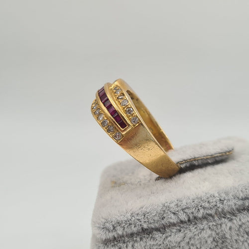 Bague 57 Bague en or jaune 18k avec rubis et diamants 58 Facettes #5072