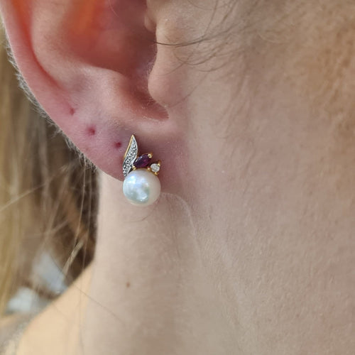 Boucles d'oreilles Boucles d’oreilles en or jaune 18k avec perle de culture 58 Facettes #5075