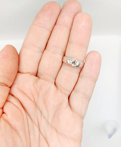 Bague 54 Bague jonc bombé Art déco en or blanc 18k avec diamant taille ancienne 0,75 ct 58 Facettes A08034