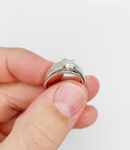 Bague 54 Bague jonc bombé Art déco en or blanc 18k avec diamant taille ancienne 0,75 ct 58 Facettes A08034