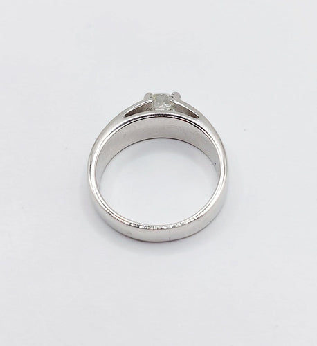 Bague 54 Bague jonc bombé Art déco en or blanc 18k avec diamant taille ancienne 0,75 ct 58 Facettes A08034