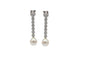 Boucles d'oreilles Boucles d’oreilles pendantes en or blanc 14 carats, diamants et perles 58 Facettes PP10