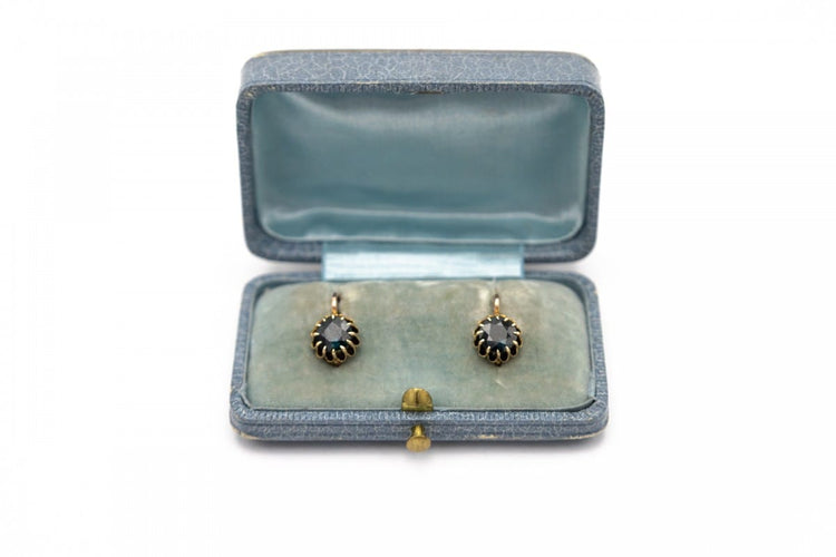 Boucles d'oreilles Boucles d’oreilles vintage en or jaune, saphirs de 3,20 ct 58 Facettes 13581