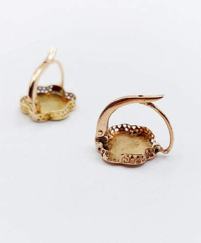 Boucles d'oreilles Boucles d’oreilles dormeuses en or rose 18k, décor floral, vers 1900 58 Facettes A07960