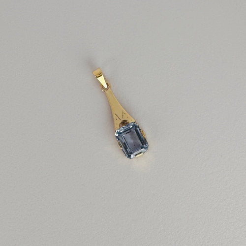 Pendentif Pendentif vintage en or jaune 14k avec aigue-marine 58 Facettes 2606048
