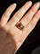 Bague 61 Bague Tank rétro en or jaune 18 carats et diamant taille brillant 58 Facettes Bague tank