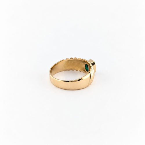 Bague 52 Bague godronnée en or jaune 18 carats et émeraude 58 Facettes 38378