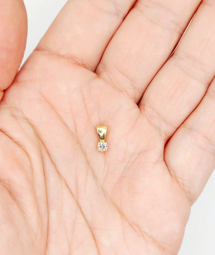 Pendentif Pendentif vintage en or 18k avec diamant de 0,14 ct 58 Facettes A04303