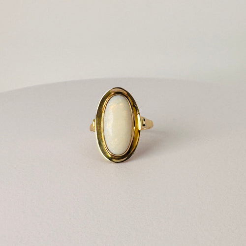 Bague 53 Bague en or jaune 14 carats et opale blanche 58 Facettes 2611001