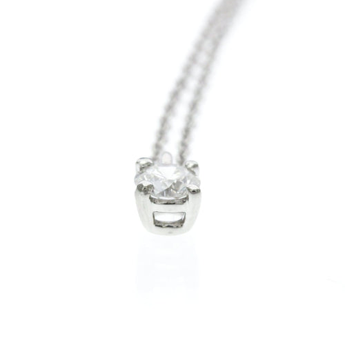 Tiffany & Co. - Pendentif solitaire en platine avec diamant taille émeraude 58 Facettes omov5bs64b