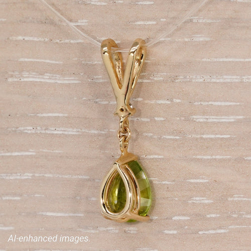 Pendentif Pendentif en or jaune 14k avec péridot naturel et diamant 58 Facettes P0016