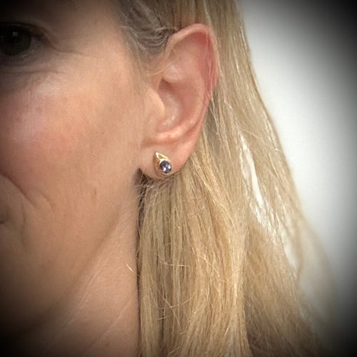 Boucles d'oreilles Boucles d'oreilles en or jaune 750 et tanzanites 58 Facettes Z1351820