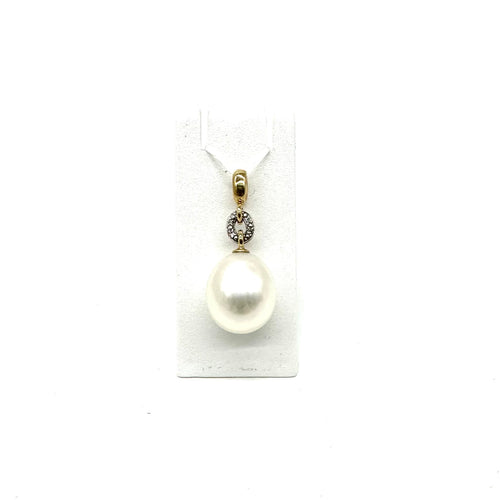 Pendentif Pendentif en or bicolore, diamants et perle de culture 58 Facettes Z1351220