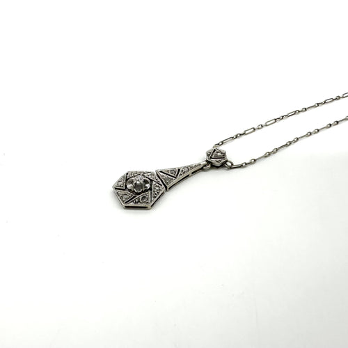 Pendentif Pendentif en platine et or blanc 750 avec diamants 58 Facettes Z1351631