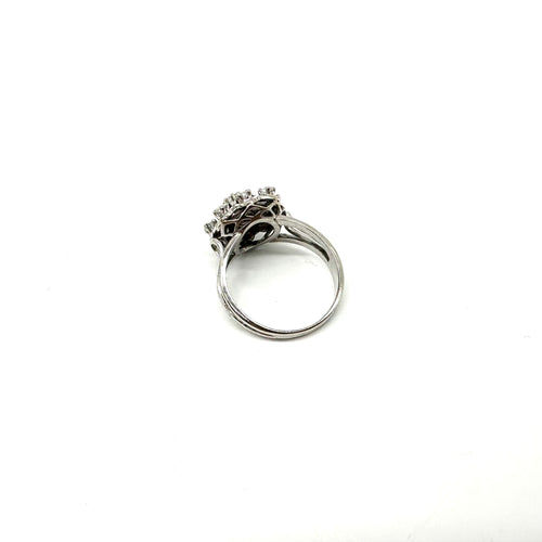 Bague 56 Bague chou en or blanc 750 et diamants 58 Facettes Z15B51639