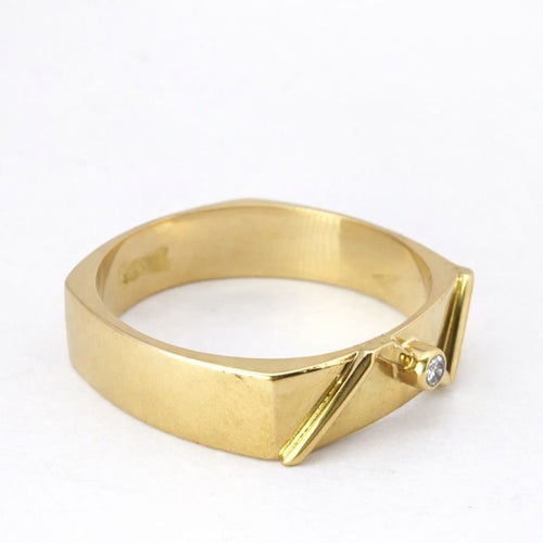 Bague 54 Bague géométrique en or jaune 18 carats et diamant 58 Facettes 5623