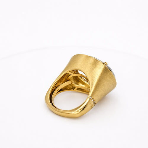 Bague 55 Bague cocktail en or jaune avec topaze et diamants 58 Facettes 25024