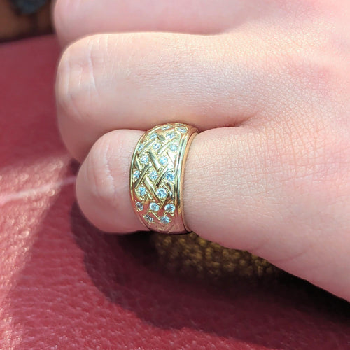 Bague 52 Bague dôme en or jaune et diamants 58 Facettes 26371
