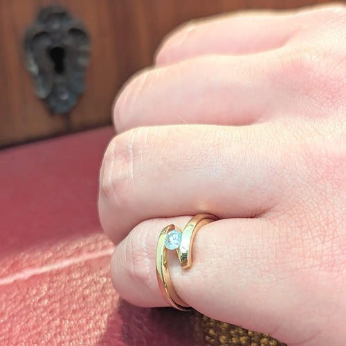 Bague 47 Bague en or jaune 18 carats et diamant 58 Facettes 26373