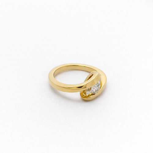 Bague 47 Bague en or jaune 18 carats et diamant 58 Facettes 26373