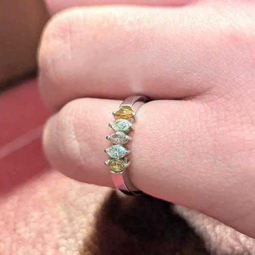 Bague 52 Bague en or blanc 18 carats et diamants taille marquise 58 Facettes 27781
