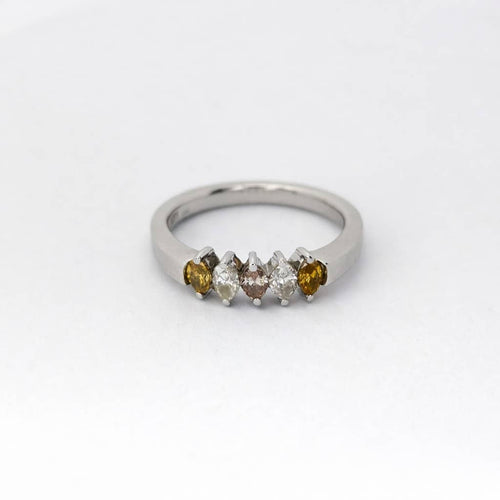 Bague 52 Bague en or blanc 18 carats et diamants taille marquise 58 Facettes 27781