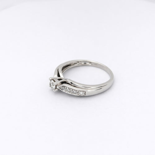 Bague 54 Solitaire - Bague en or blanc et diamants 58 Facettes 28793
