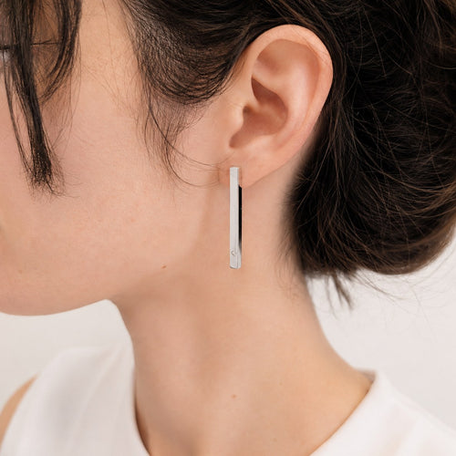 Boucles d'oreilles Boucles d'oreilles pendantes en or blanc et diamants 58 Facettes 30220