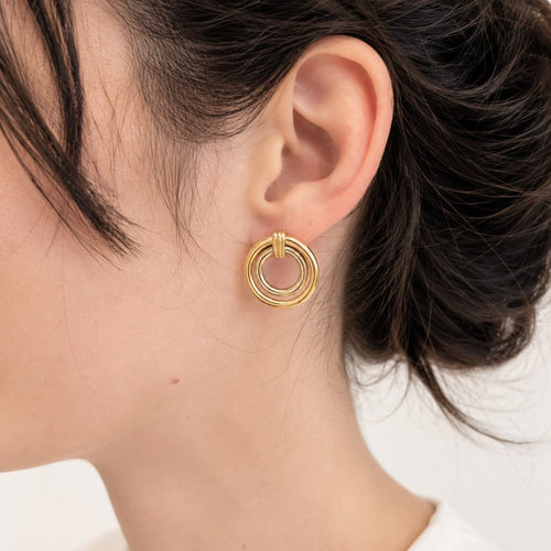 Boucles d'oreilles Boucles d'oreilles en or jaune et or blanc 18 carats 58 Facettes 30588