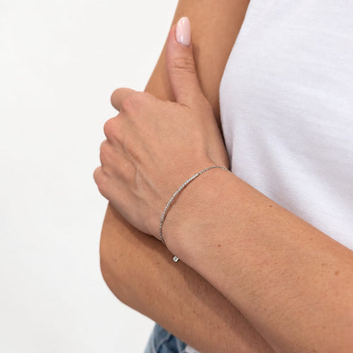 Bracelet Bracelet ligne en or blanc et diamants 58 Facettes 31896