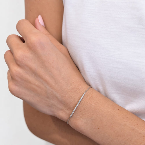 Bracelet Bracelet ligne en or blanc et diamants 58 Facettes 31896