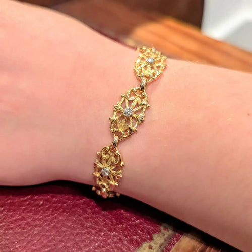 Bracelet Bracelet en or jaune et diamants 58 Facettes 31503