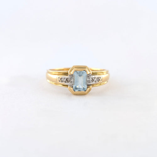 Bague 57 Bague en or jaune avec aigue-marine et diamants 58 Facettes 32640