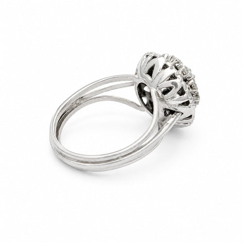 Bague 55 Bague marguerite en or blanc et diamants 58 Facettes 32932
