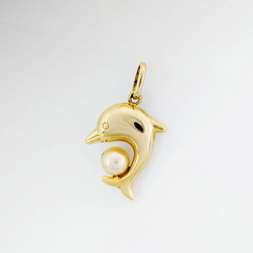 Pendentif Pendentif dauphin en or jaune 18 carats et perle de culture 58 Facettes 32268