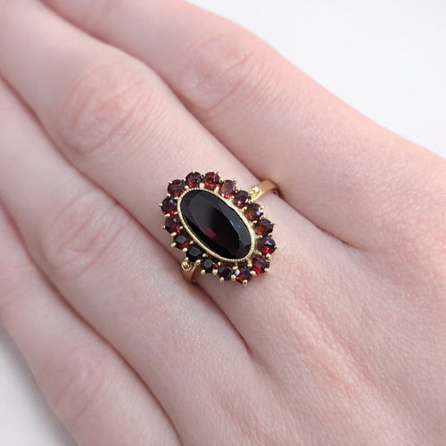 Bague 55 Bague marguerite en or jaune et grenats 58 Facettes 32826