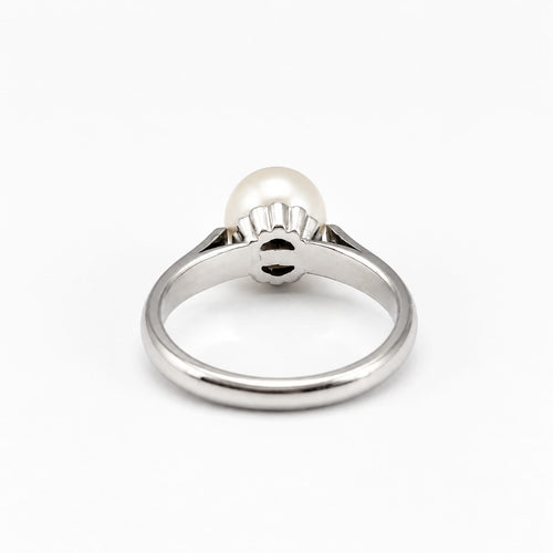 Bague 51 Bague en or blanc, perle de culture et diamants 58 Facettes 32599
