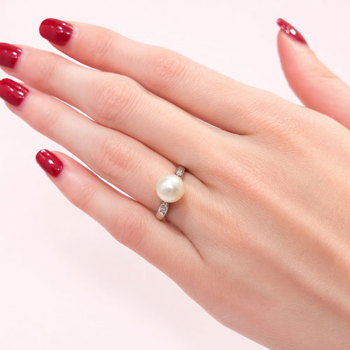 Bague 51 Bague en or blanc, perle de culture et diamants 58 Facettes 32599