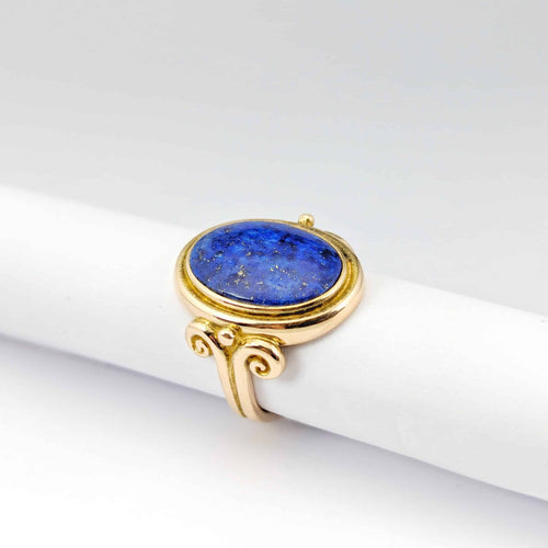 https://18carats.fr/wp-content/uploads/2025/10/32615-33039-Bague-en-or-jaune-18-carats-et-lapis-lazuli-scaled.jpg