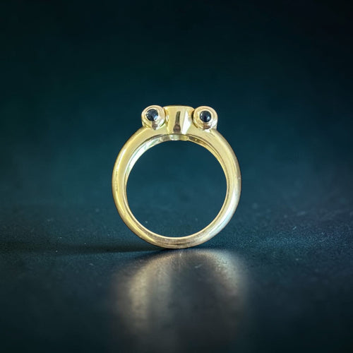 Bague 56 Bague saphir et diamants baguette en or jaune 18 carats 58 Facettes 342