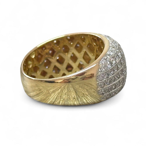 Bague 54 Bague pavée de diamants en or 18 carats 58 Facettes 330