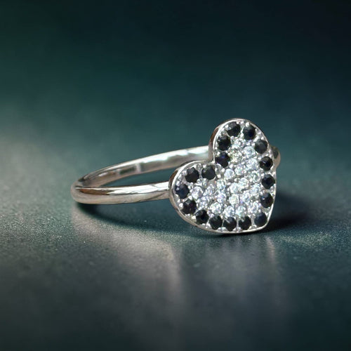 Bague 53 Bague cœur diamants saphirs Vanessa Tugendhaft or blanc 18K 58 Facettes 294