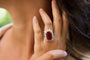 Bague Bague rubis birman 10,80 carats et diamants navette 58 Facettes 26470dv
