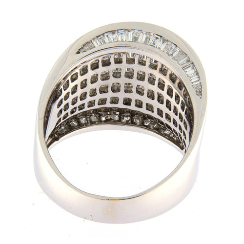 Bague Guidetti - Bague en or blanc avec diamants taille baguette 58 Facettes G3060